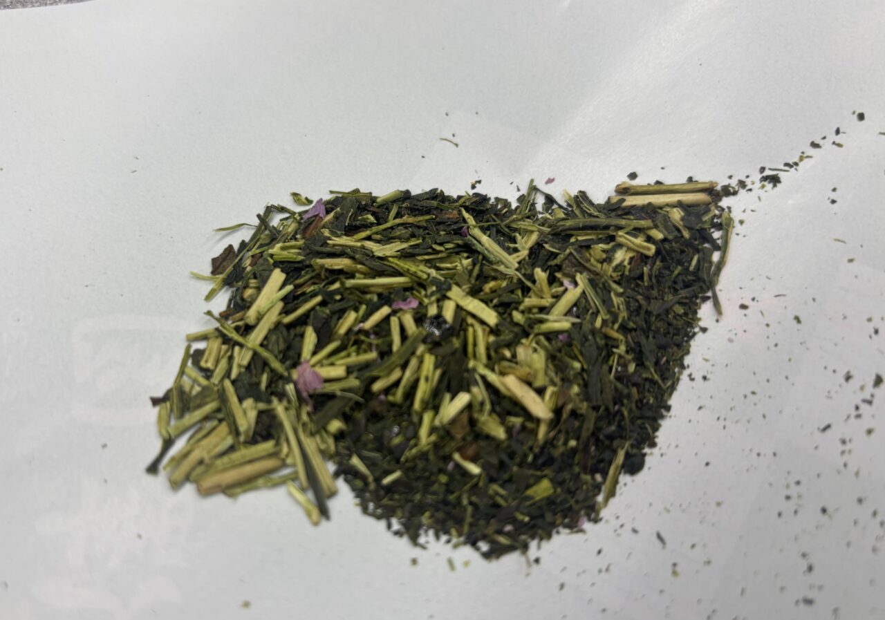 松澤園の桜葉入り緑茶